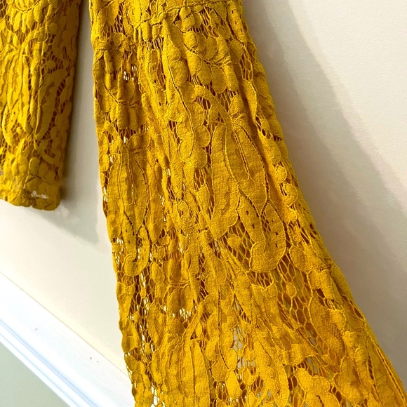 VILA Yellow Lace Long Bell Sleeve Blouse M NWOT - Picture 6 of 16